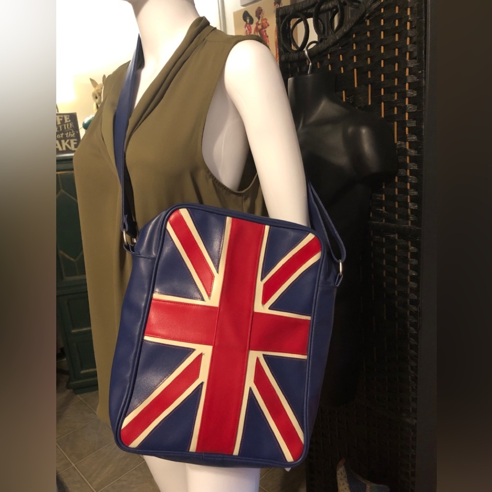 Union Jack Blue and Red Men's Bag
